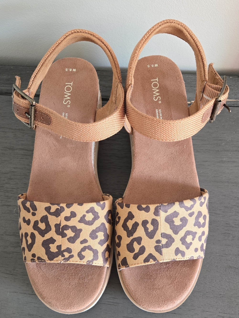 Toms Leopard Print and Tan Platform Sandals W 8.5 - Picture 2 of 6